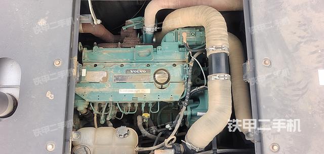 发动机整体俯视（整机外观）