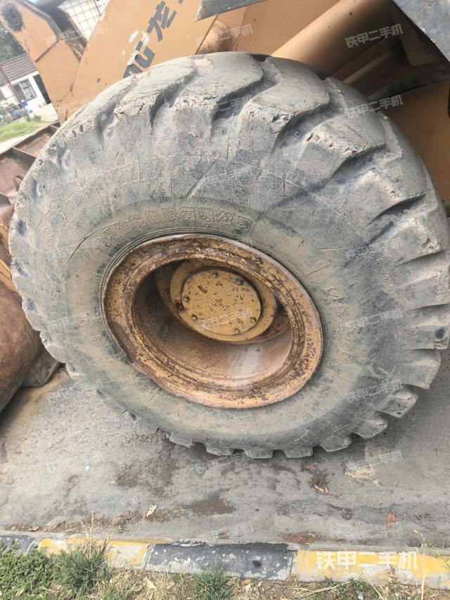 右前輪(行走機(jī)構(gòu)) 右前輪(行走機(jī)構(gòu))