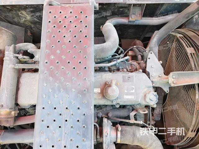 发动机整体俯视(整机外观) 发动机整体俯视(整机外观)