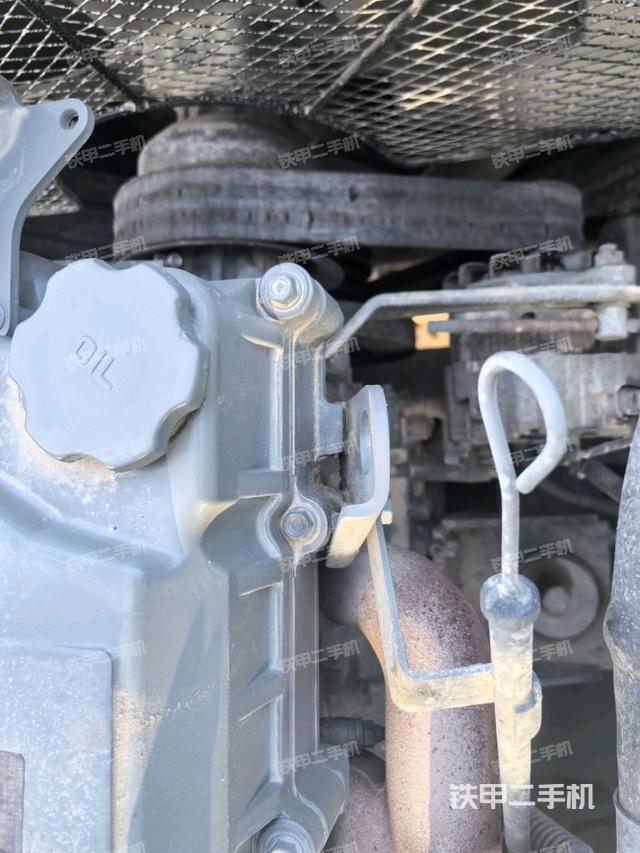 氣門室蓋螺絲特寫(上車部件) 氣門室蓋螺絲特寫(上車部件)