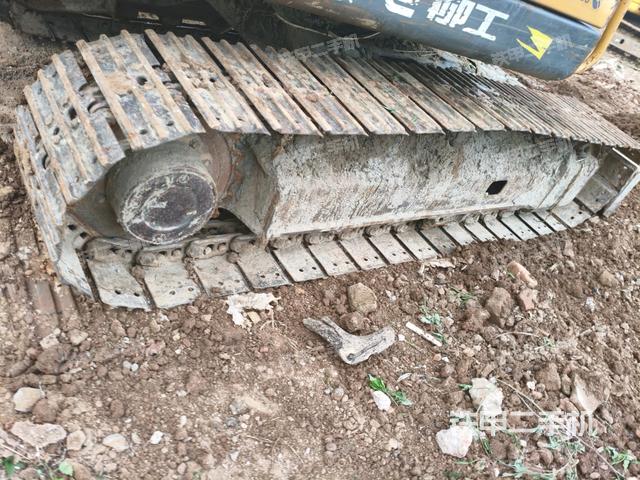 单侧履带整体(整机外观) 单侧履带整体(整机外观)