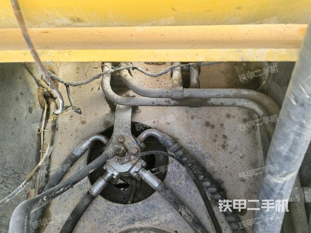 中央回轉(zhuǎn)接頭特寫(上車部件) 中央回轉(zhuǎn)接頭特寫(上車部件)