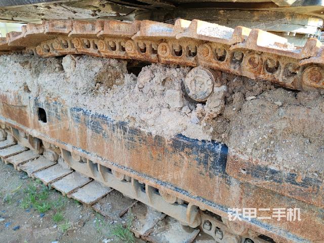 左側(cè)行走馬達蓋板（行走機構(gòu)）