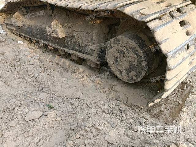 左侧履带整体 (行走机构) 左侧履带整体 (行走机构)