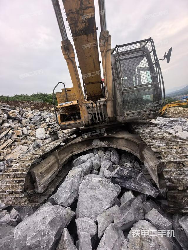 右前45(整機(jī)外觀) 右前45(整機(jī)外觀)