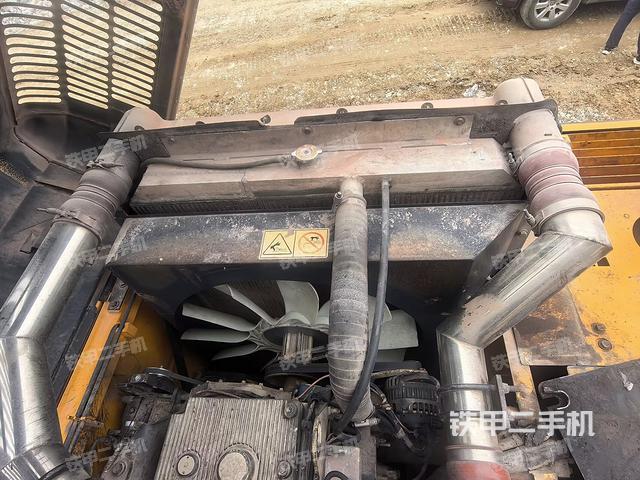 水箱+风扇特写(上车部件) 水箱+风扇特写(上车部件)