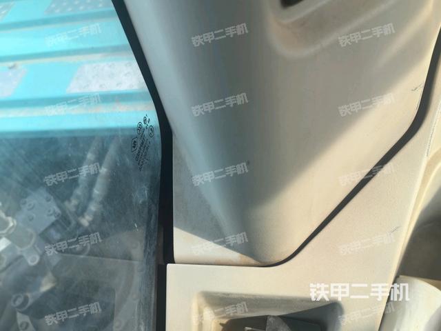 后窗玻璃角标(驾驶室部分) 后窗玻璃角标(驾驶室部分)