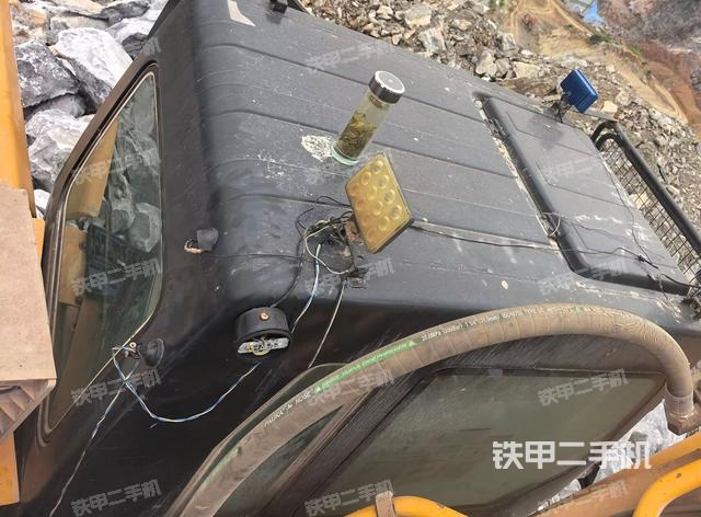 駕駛室頂部俯視(上車部件) 駕駛室頂部俯視(上車部件)