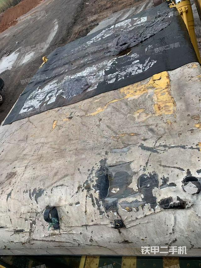 駕駛室頂部(整機外觀) 駕駛室頂部(整機外觀)