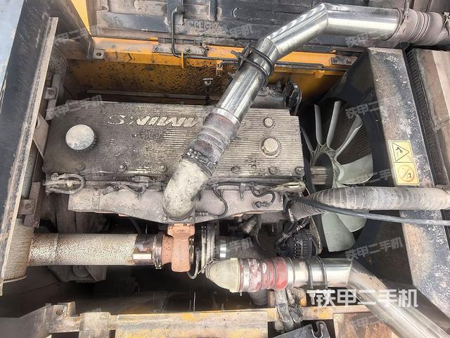 发动机室(上车部件) 发动机室(上车部件)