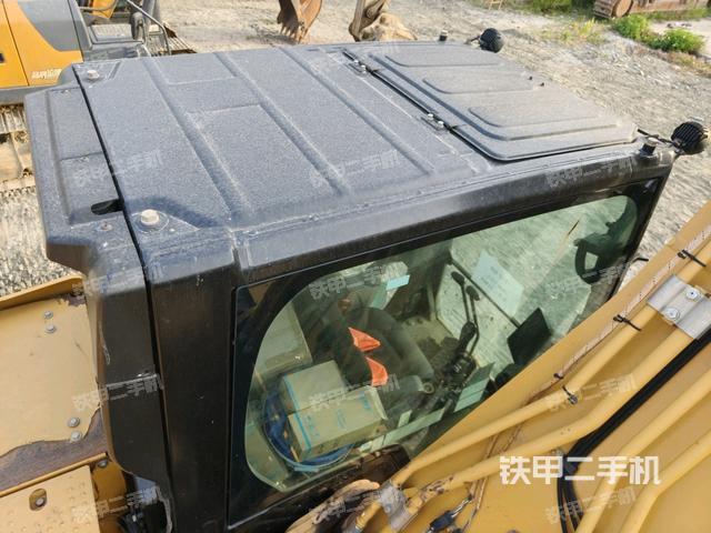 駕駛室頂部俯視(上車部件) 駕駛室頂部俯視(上車部件)