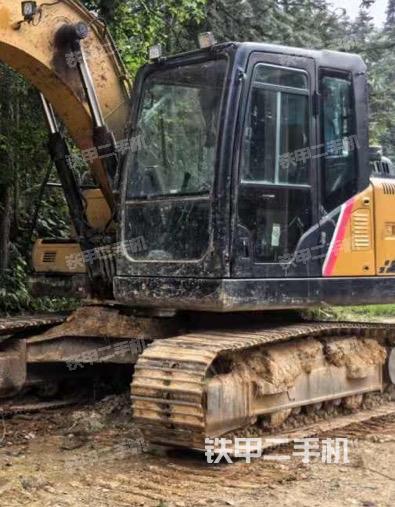 驾驶室整体（整机外观）