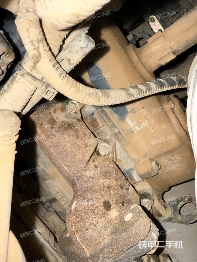 發(fā)動(dòng)機(jī)整體俯視(整機(jī)外觀) 發(fā)動(dòng)機(jī)整體俯視(整機(jī)外觀)