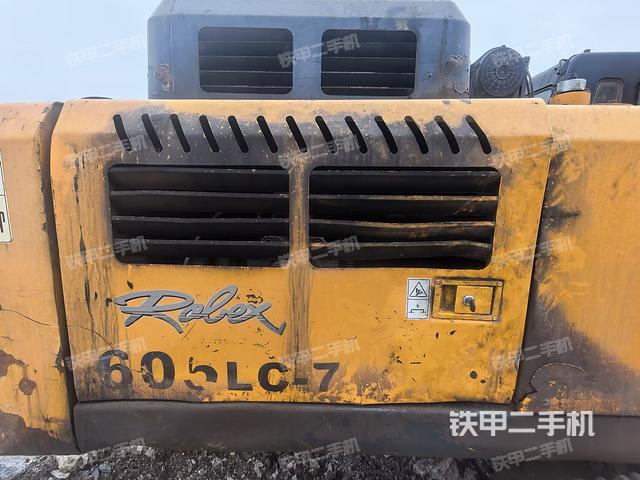 散热器正面(大件舱室) 散热器正面(大件舱室)