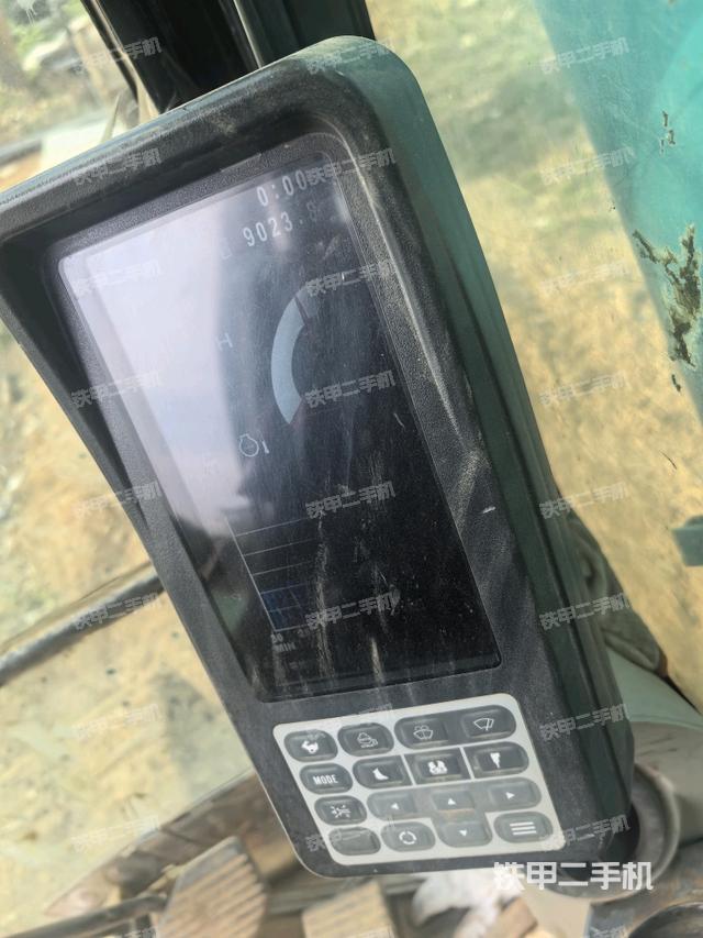 小时表(驾驶室部分) 小时表(驾驶室部分)