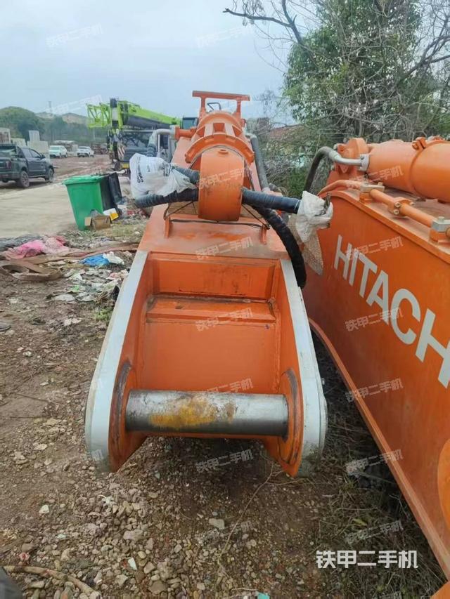 右前45(整機(jī)外觀) 右前45(整機(jī)外觀)