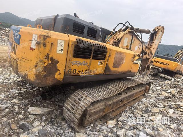 右后45(整机外观) 右后45(整机外观)