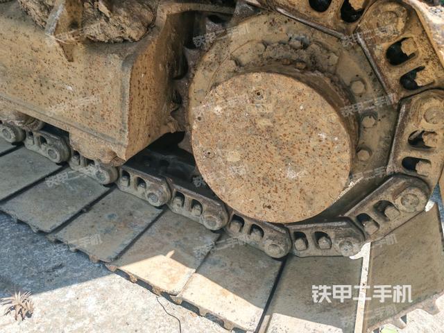 左驅(qū)動輪(行走機構(gòu)) 左驅(qū)動輪(行走機構(gòu))
