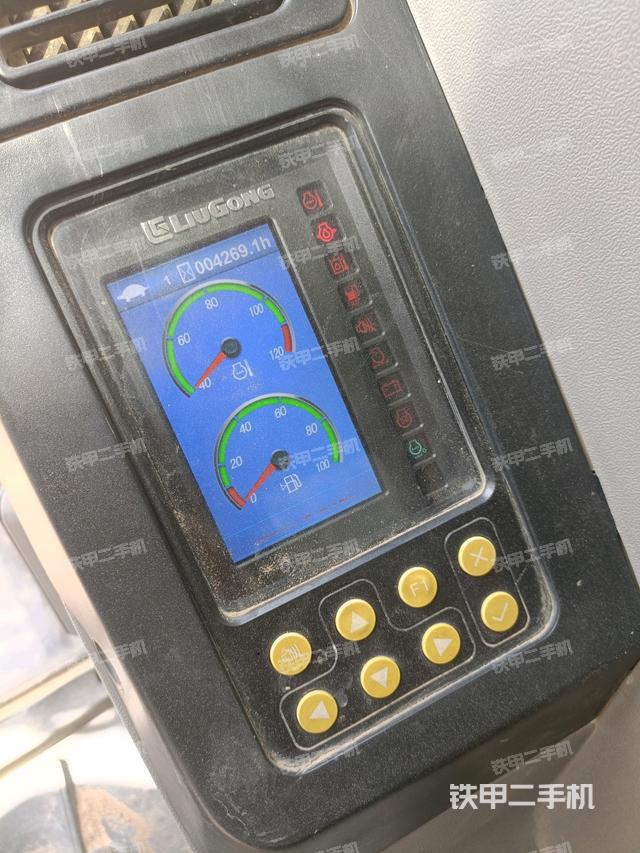 小时表(驾驶室部分) 小时表(驾驶室部分)