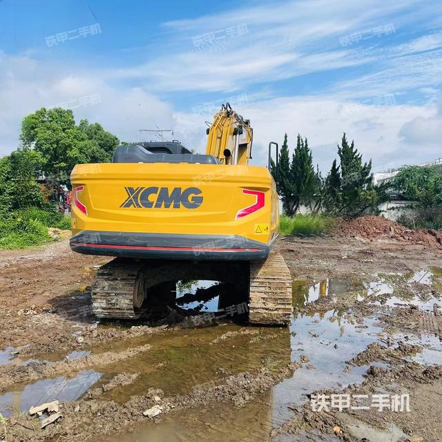 駕駛室頂部（整機(jī)外觀）