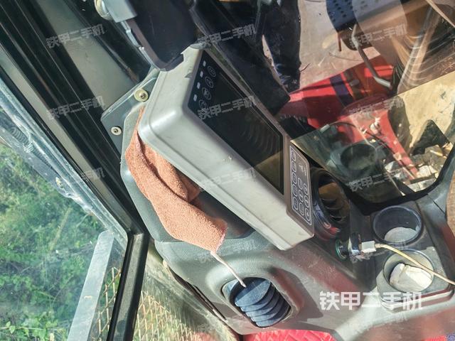 顯示屏?(駕駛室部分) 顯示屏?(駕駛室部分)