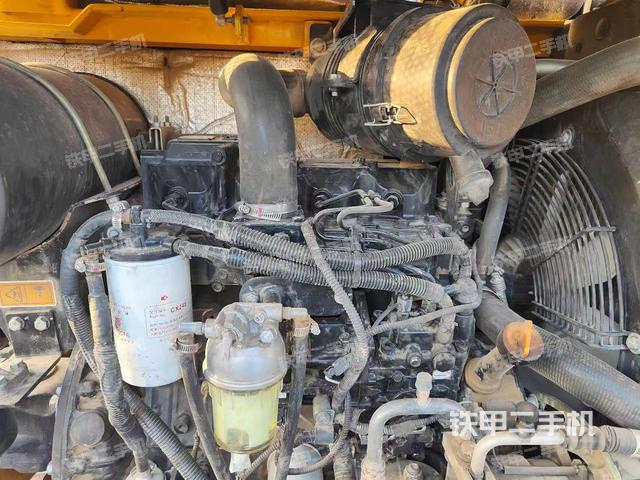 发动机整体俯视(整机外观) 发动机整体俯视(整机外观)