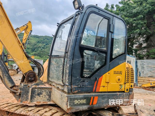 柳工CLG906E挖掘機(jī)