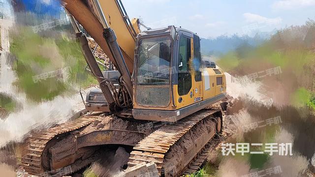 徐工XE370D挖掘機(jī)