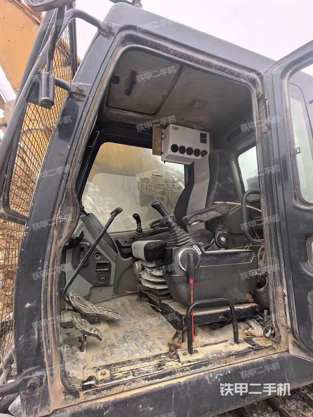 頂棚整體(駕駛室部分) 頂棚整體(駕駛室部分)