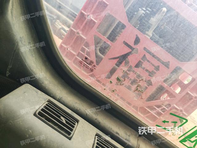 駕駛室左后45度(駕駛室部分) 駕駛室左后45度(駕駛室部分)