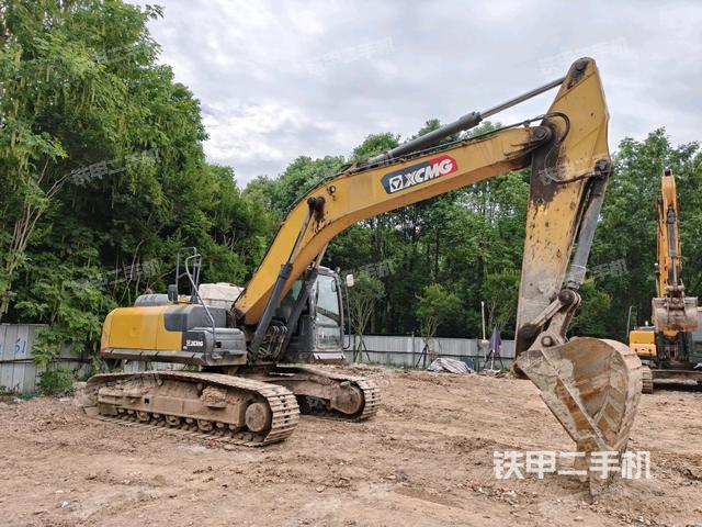 右前45(整機(jī)外觀) 右前45(整機(jī)外觀)