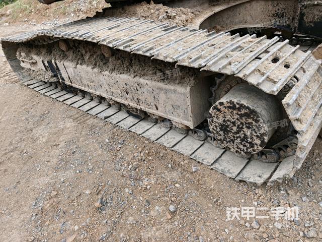 右側(cè)行走馬達(dá)蓋板(行走機(jī)構(gòu)) 右側(cè)行走馬達(dá)蓋板(行走機(jī)構(gòu))