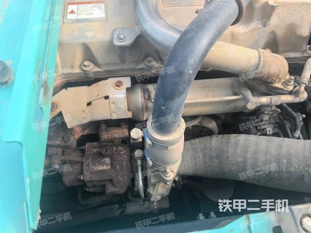 增压器特写(上车部件) 增压器特写(上车部件)