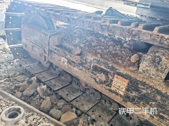 右導向輪（行走機構(gòu)）