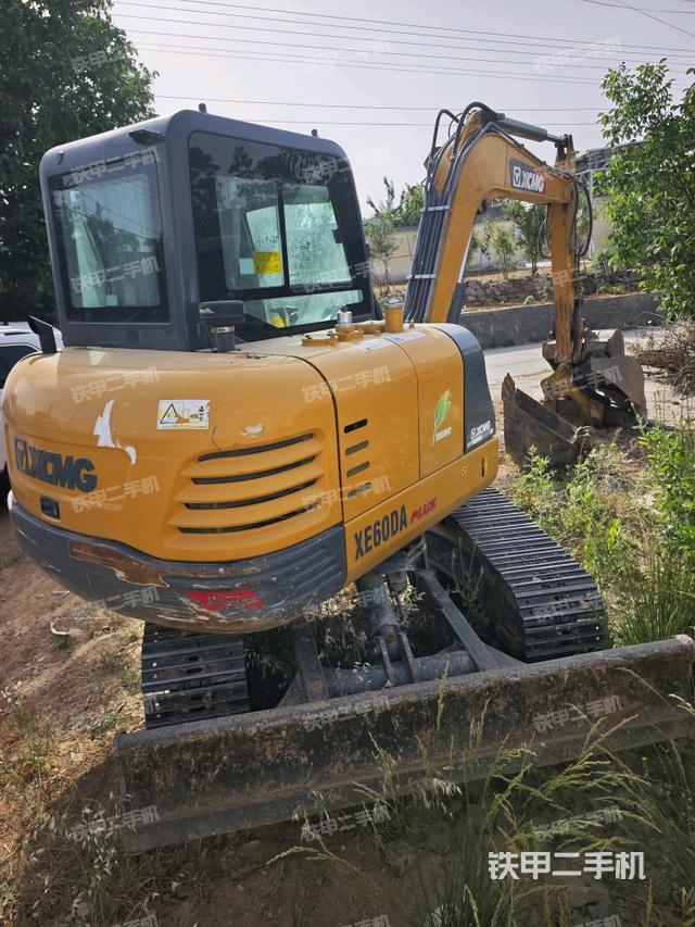整机右后45°(整机外观) 整机右后45°(整机外观)