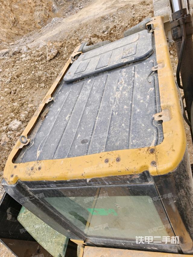 气门室盖螺丝特写（上车部件）