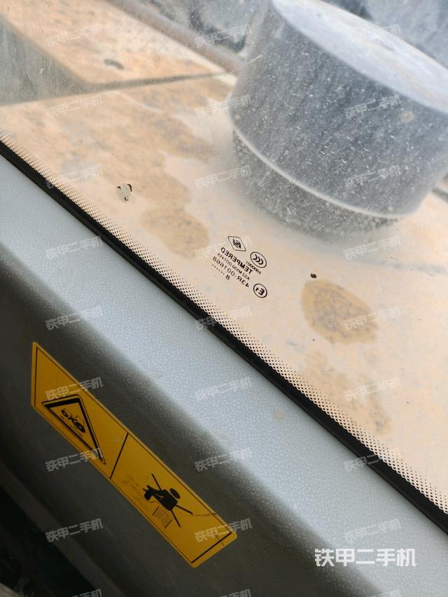 驾驶室正侧（驾驶室部分）