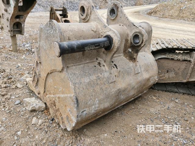 大臂整體?右側(cè)(工作和回轉(zhuǎn)裝置) 大臂整體?右側(cè)(工作和回轉(zhuǎn)裝置)