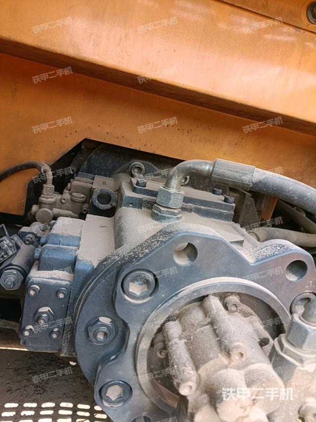 液压泵斜45 左(大件舱室) 液压泵斜45 左(大件舱室)