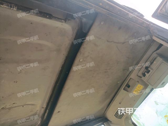 駕駛室頂部俯視(上車部件) 駕駛室頂部俯視(上車部件)
