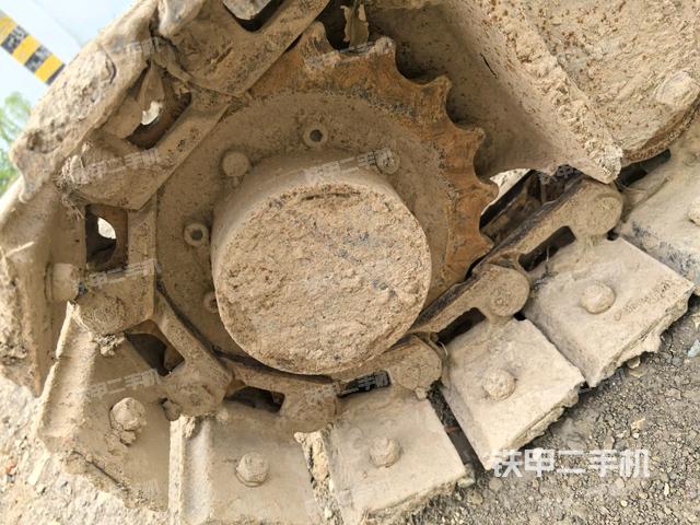 左侧行走马达盖板(行走机构) 左侧行走马达盖板(行走机构)