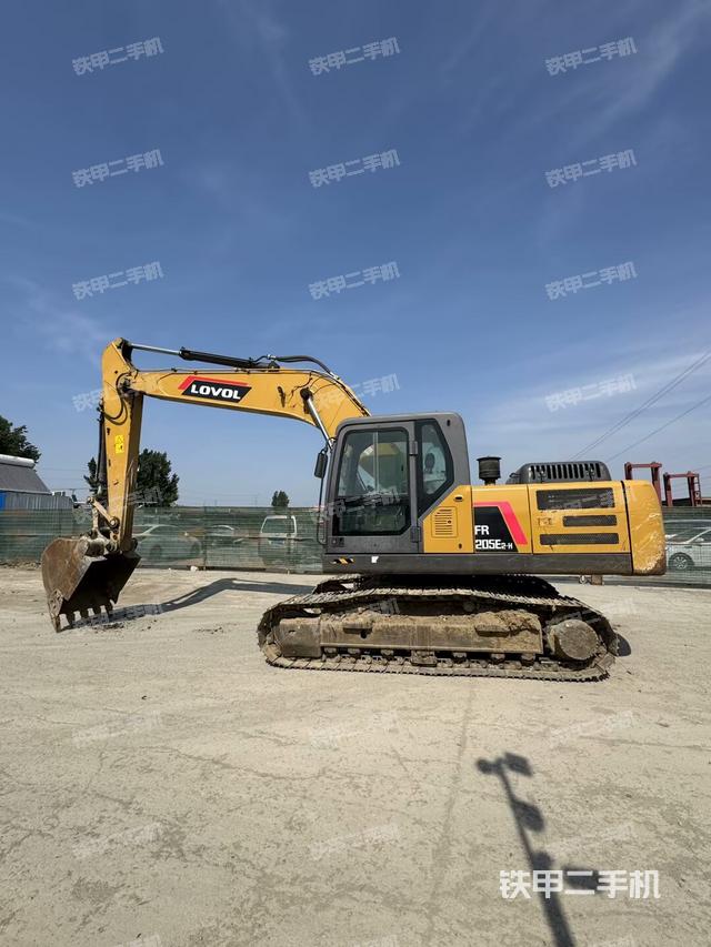 雷沃重工FR205E2-H挖掘機(jī)