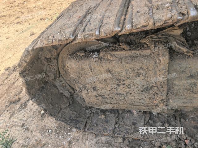 右侧履带整体(行走机构) 右侧履带整体(行走机构)