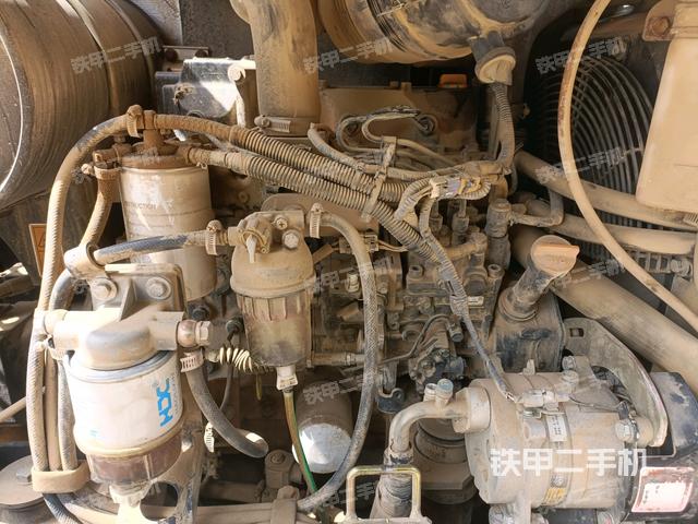 发动机室(上车部件) 发动机室(上车部件)