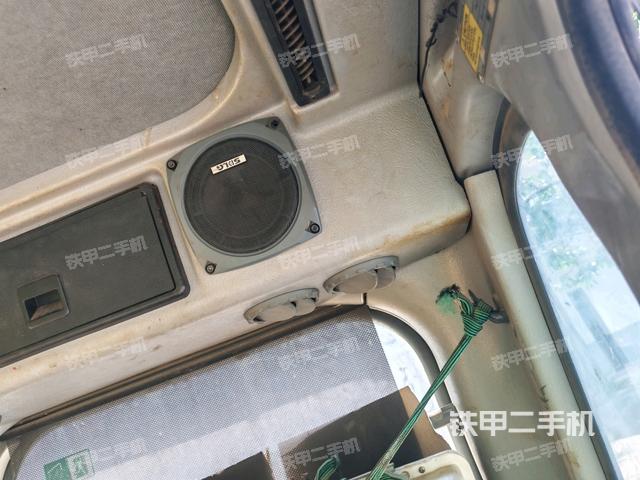 駕駛室左后45度(駕駛室部分) 駕駛室左后45度(駕駛室部分)