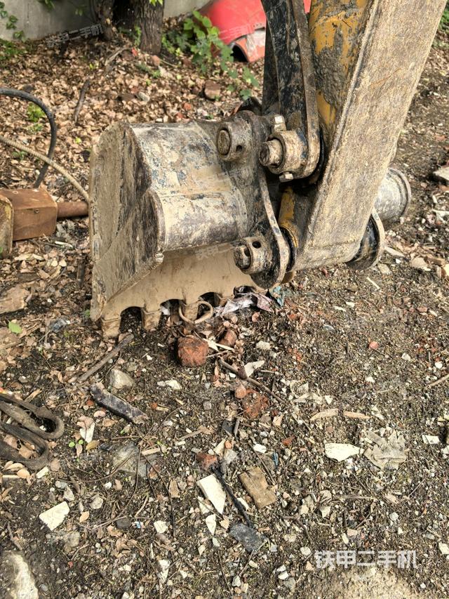 鏟斗右后整體（工作和回轉(zhuǎn)裝置）