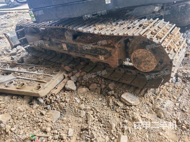 左側(cè)履帶整體?（行走機構(gòu)）