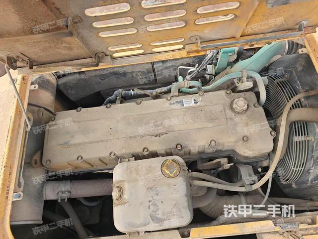 發(fā)動機整體俯視（整機外觀）