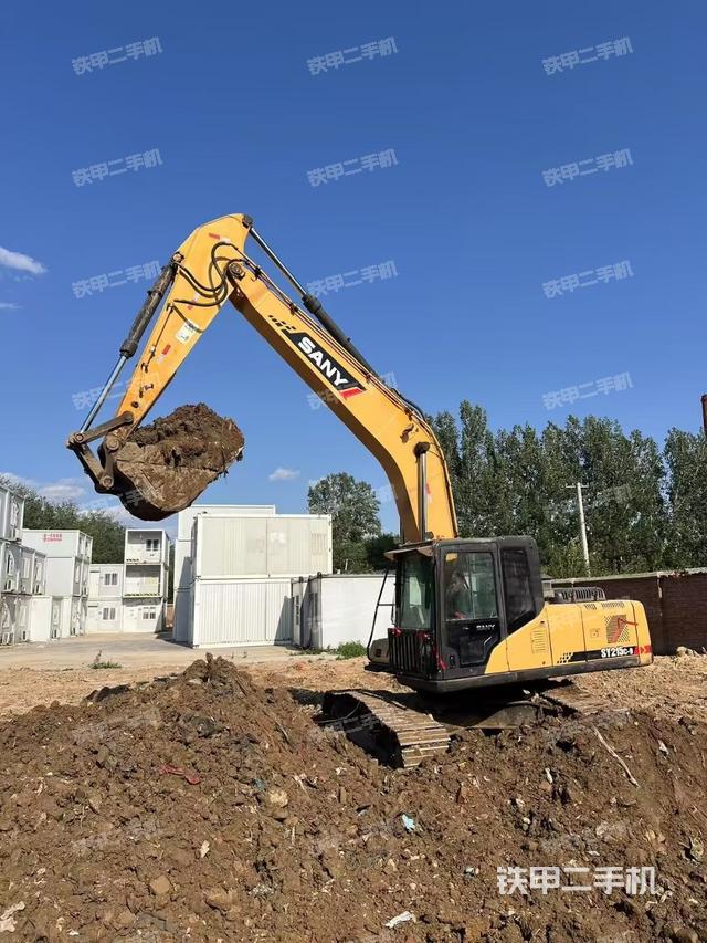 三一重工SY215C挖掘機