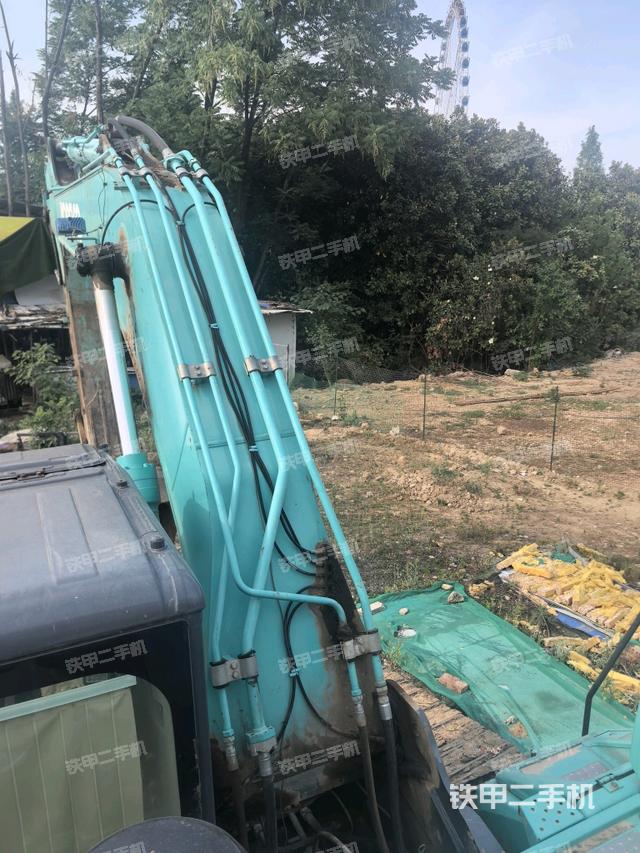 大臂背部俯视(工作和回转装置) 大臂背部俯视(工作和回转装置)